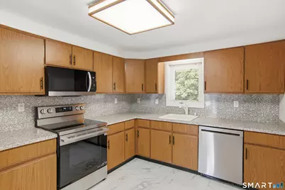 120 Highland Avenue, East Haven, CT 06513 - Photo 15
