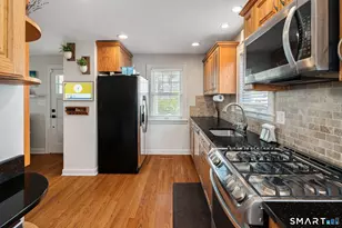 78 St Charles Ave, Stamford, CT 06907 - Photo 13
