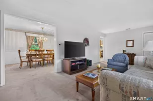 44 Roslyn Dr, Cheshire, CT 06410 - Photo 3