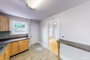 30 Henry St, New Haven, CT 06511 - Photo 5