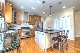 44 Randolph Farm Rd, Milford, CT 06461 - Photo 7