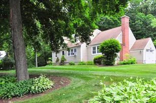 27 Ledgewood Dr, Farmington, CT 06032 - Photo 1