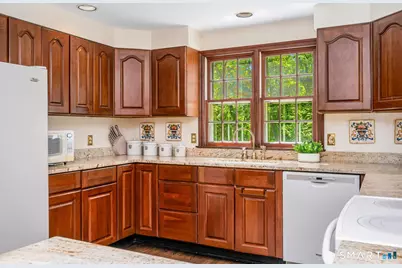 56 Chipmunk Lane, Wilton, CT 06897 - Photo 9