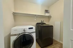 130 Meridian St, Groton, CT 06340 - Photo 17