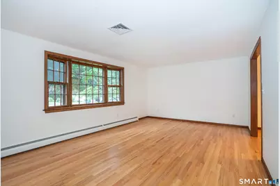 182 Valley View Road, Manchester, CT 06040 - Photo 7