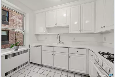 25 West Elm Street #37, Greenwich, CT 06830 - Photo 9