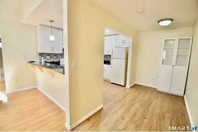 18 Amsterdam Avenue #3A, Bridgeport, CT 06606 - Photo 5