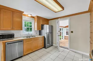 28 Huber Ave, Meriden, CT 06450 - Photo 9