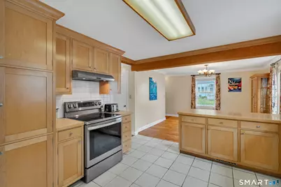 28 Huber Avenue, Meriden, CT 06450 - Photo 7