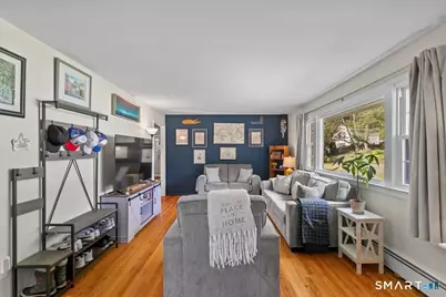 565 Pond Point Avenue, Milford, CT 06460 - Photo 5