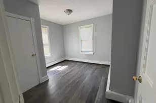 215 Read St, Bridgeport, CT 06607 - Photo 5