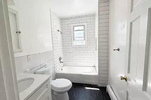 215 Read St, Bridgeport, CT 06607 - Photo 5