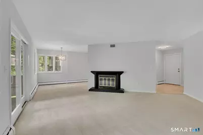 8 Lyle Court #G, Farmington, CT 06032 - Photo 5