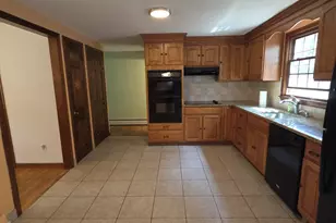 1 Deerfield Ln, Ellington, CT 06029 - Photo 7
