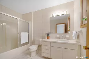14 Maxcy Dr, East Side Of Prov, RI 02906 - Photo 27