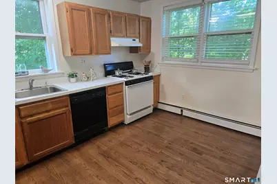 1034 Prospect Avenue, Hartford, CT 06105 - Photo 7