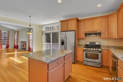 25 Fenwick Drive, Avon, CT 06001 - Photo 9