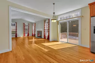 25 Fenwick Dr, Avon, CT 06001 - Photo 11