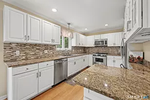 13 Ells St, Norwalk, CT 06850 - Photo 9