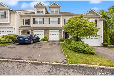 10 Ridgewood Drive #10, Middlebury, CT 06762 - Photo 3