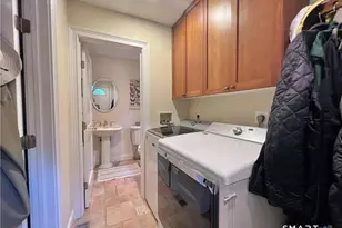 298 Erskine Rd, Stamford, CT 06903 - Photo 13
