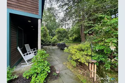 298 Erskine Road, Stamford, CT 06903 - Photo 17