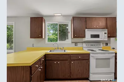 6 New St Extension, Wilton, CT 06897 - Photo 21