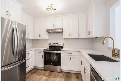8 Rose Lane #22-14, Danbury, CT 06811 - Photo 3
