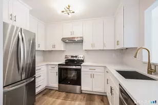 8 Rose Ln, Danbury, CT 06811 - Photo 3
