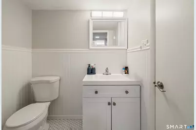 1700 Broadbridge Avenue #B33, Stratford, CT 06614 - Photo 11