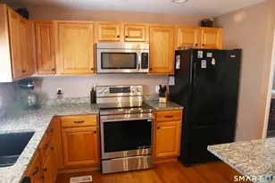 4 Parkwoods Dr, Norwich, CT 06360 - Photo 15