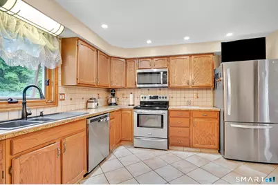 38 Sylvan Drive, Middletown, CT 06457 - Photo 15