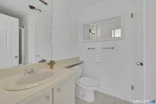 118 Forest St, Stamford, CT 06901 - Photo 15