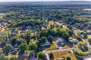 396 Village St, North Branford, CT 06472 - Photo 5