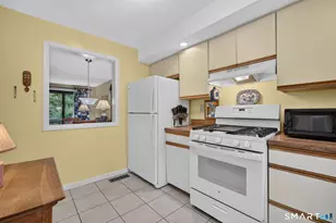 30 Brockton Ct, Beacon Falls, CT 06403 - Photo 13