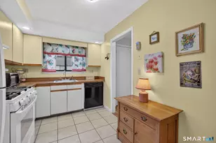 30 Brockton Ct, Beacon Falls, CT 06403 - Photo 15