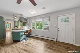 8 Washington Cir, Farmington, CT 06085 - Photo 3