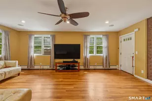 8 Washington Cir, Farmington, CT 06085 - Photo 11