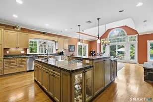91 Dogwood Ln, Stamford, CT 06903 - Photo 9