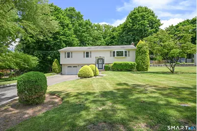9 Crestwood Drive, Danbury, CT 06811 - Photo 1