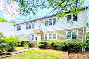 55 Oak Ridge Dr, New Haven, CT 06513 - Photo 1