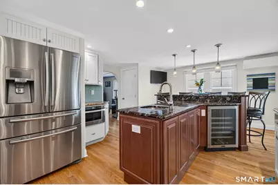 81 Hartford Avenue, Old Saybrook, CT 06475 - Photo 17