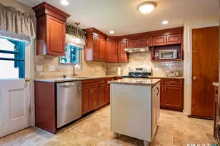 150 Fisk Dr, Newington, CT 06111 - Photo 21