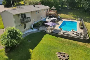 95 Lynn Dr, Meriden, CT 06451 - Photo 5