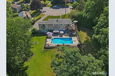 95 Lynn Drive, Meriden, CT 06451 - Photo 3