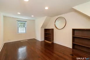 512 Leetes Island Rd, Branford, CT 06405 - Photo 21