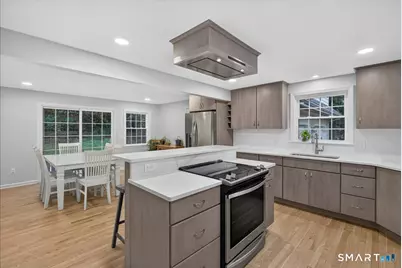 45 Richmond Avenue, New Haven, CT 06515 - Photo 9