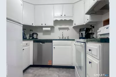 200 Woodmont Avenue #127, Bridgeport, CT 06606 - Photo 3