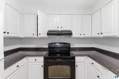 472 Dowd Avenue #472, Canton, CT 06019 - Photo 3