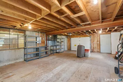 90 Woodland Avenue, Bloomfield, CT 06002 - Photo 29